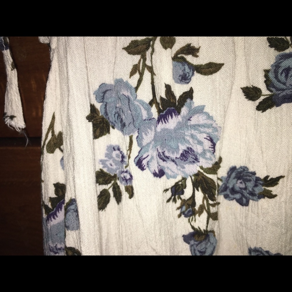American Eagle shirt